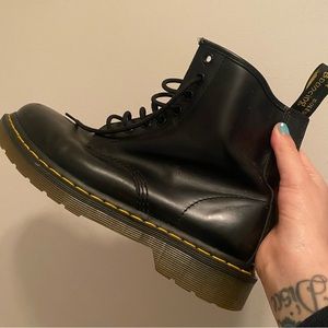 Dr. Martens 1460 Boot women’s 9 / UK 7